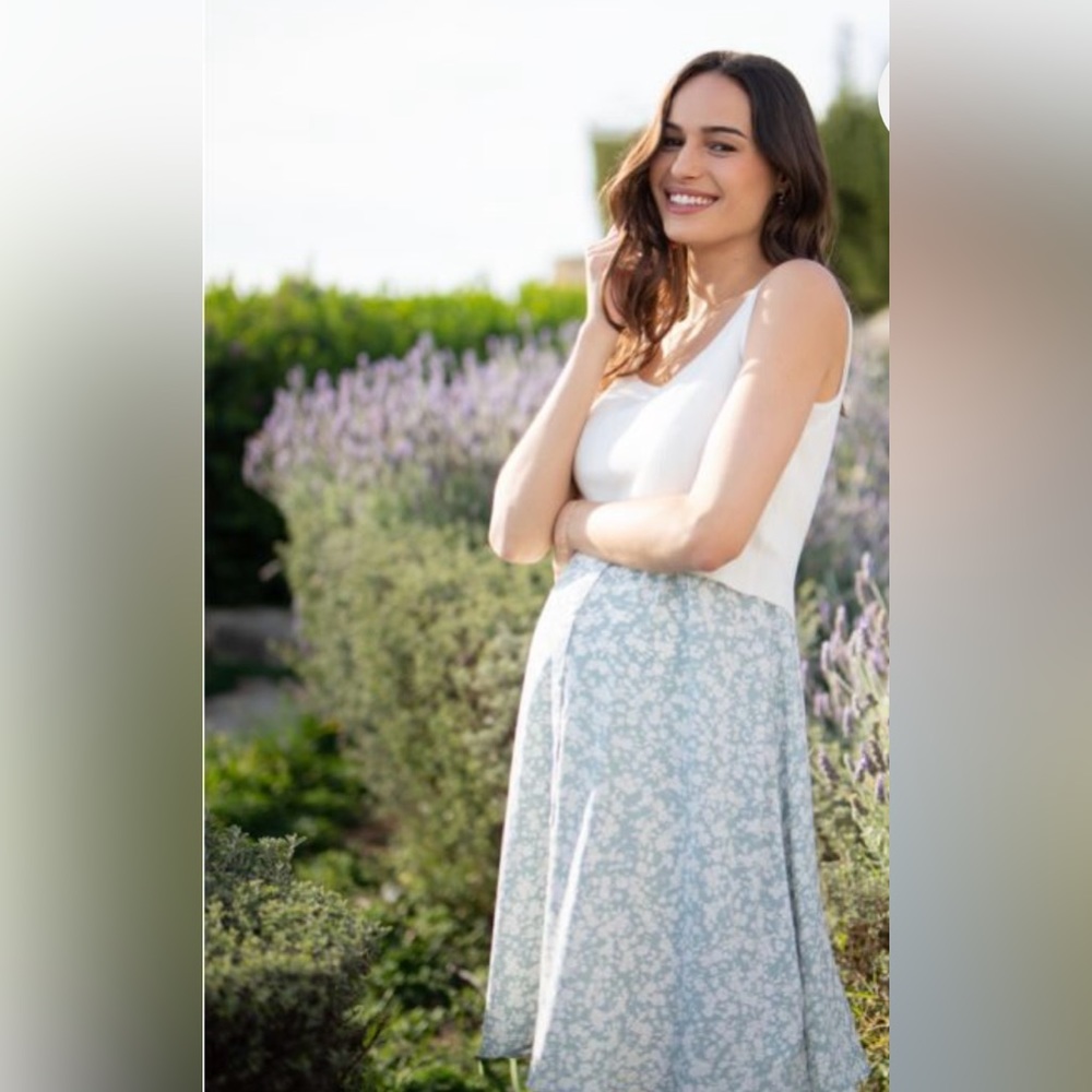Seraphine Sage & White Maternity and Nursing Dress